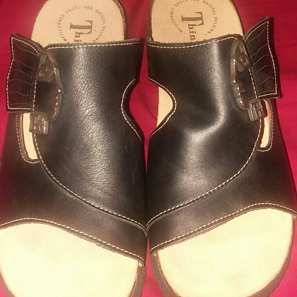 Black leather sandals
